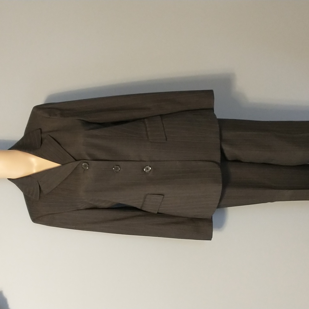 Kasper Classics 3-Button Pantsuit